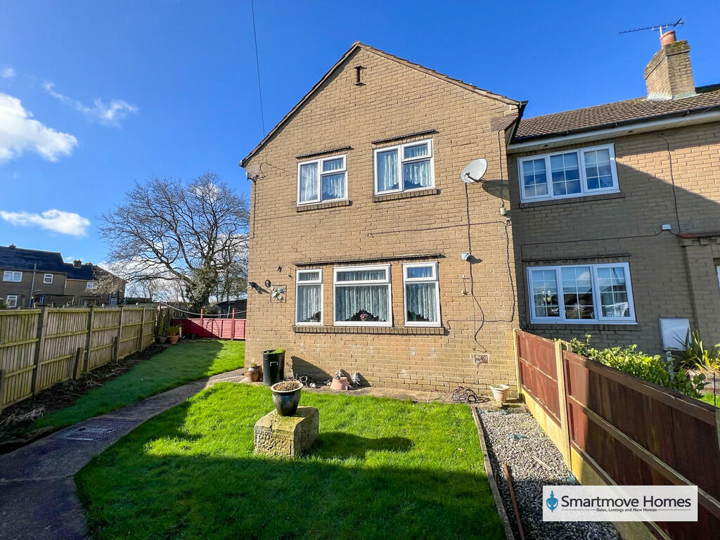 3 bedroom semidetached house for sale in Chatsworth Avenue, Crich