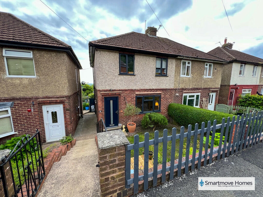 3 bedroom semidetached house for sale in New Road, Crich, DE4