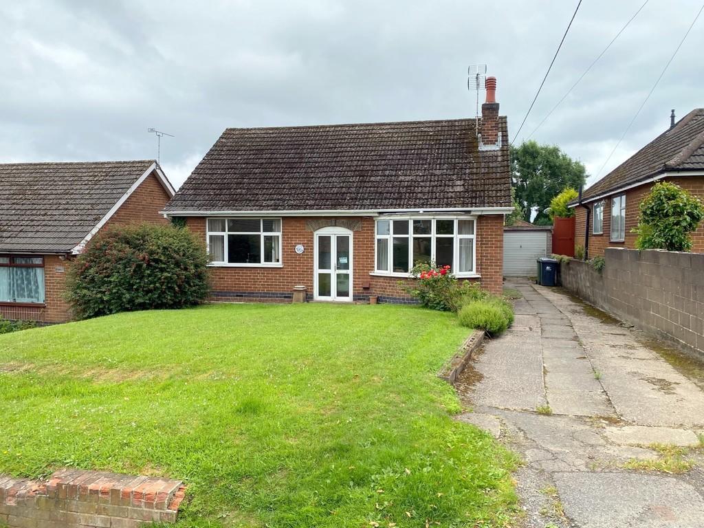 2 bedroom detached bungalow for sale in The Crescent, Horsley Woodhouse