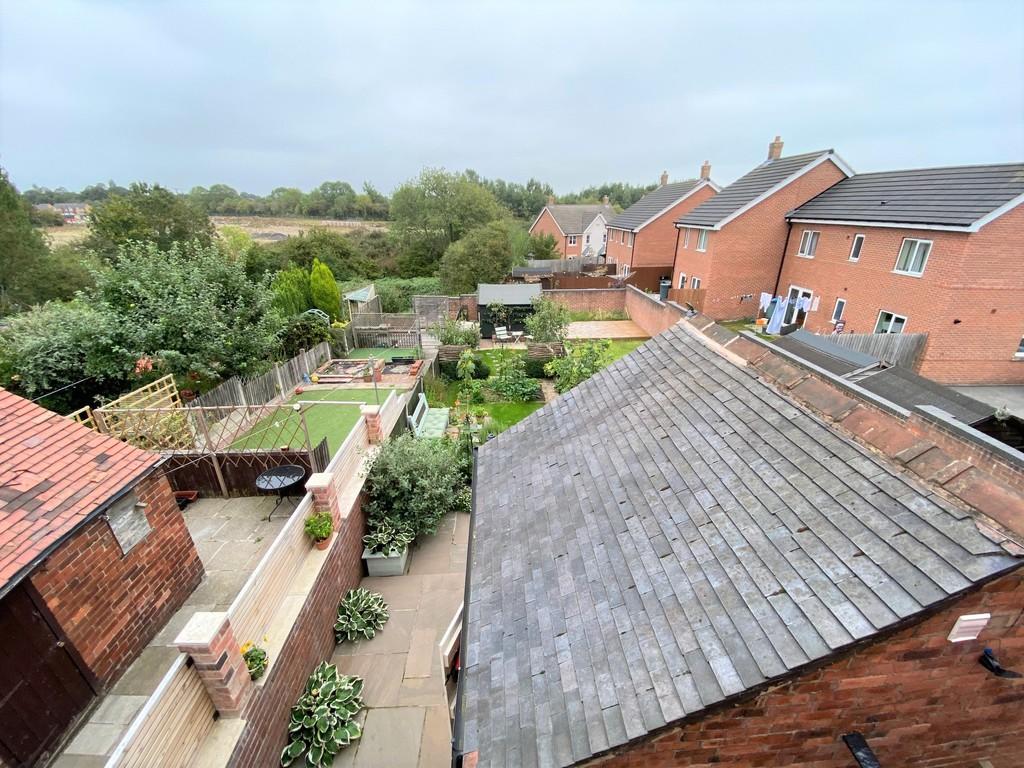 3 bedroom terraced house for sale in Derby Road, Marehay, Ripley, DE5