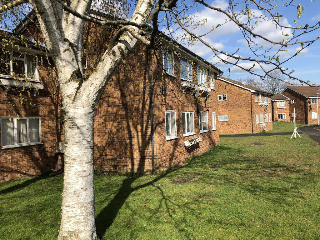 Main image of property: 32 Brackenwood Mews, Wls SK9 2QG