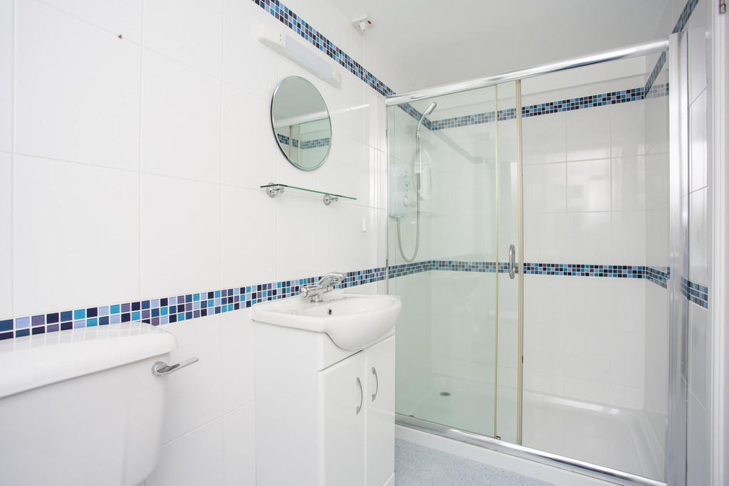 4 bedroom detached bungalow for sale in Straight Half Mile, Maresfield