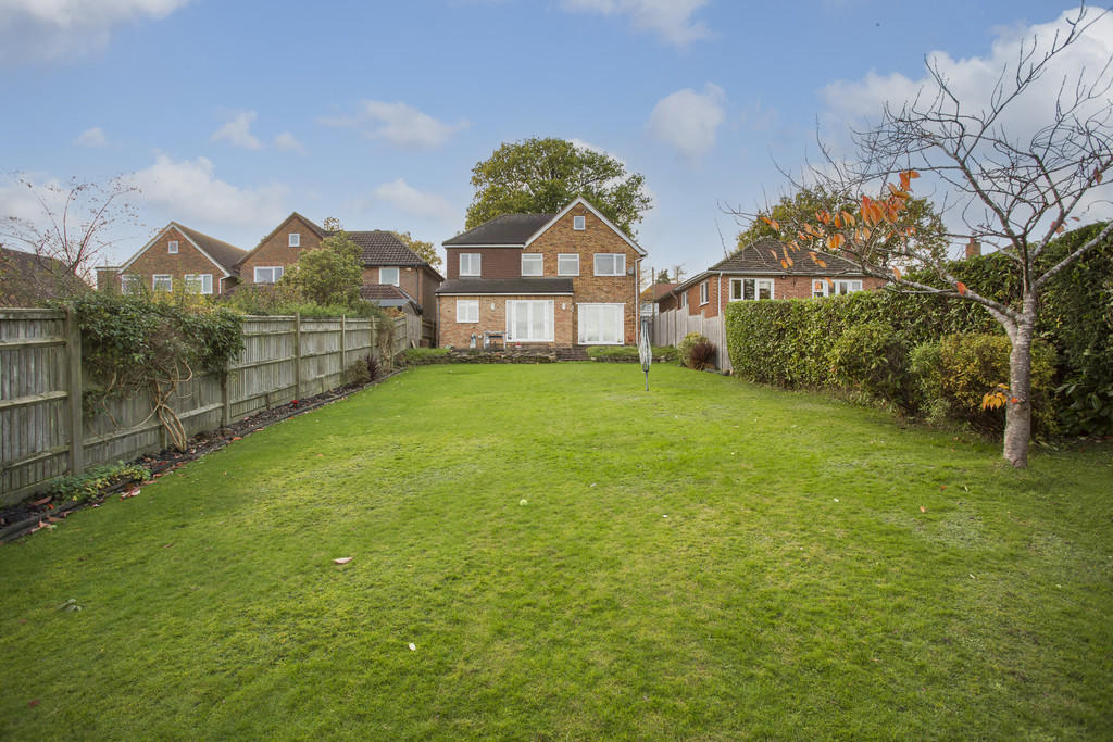 4 bedroom detached house for sale in Green Lane, Crowborough, TN6