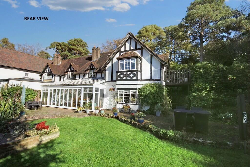 4 bedroom house for sale in Old Lane, St Johns, Crowborough, TN6