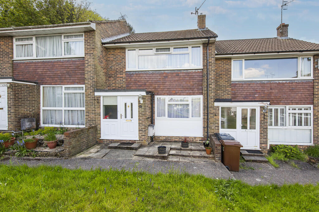 2 bedroom terraced house for sale in Western Gardens, Crowborough, TN6