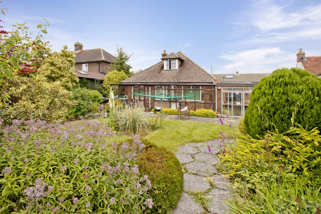 2 bedroom detached bungalow for sale in Blackness Road, Crowborough, TN6