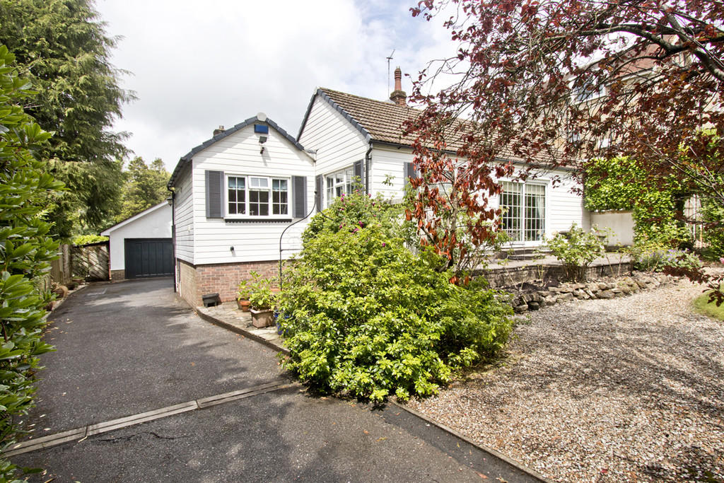 4 bedroom semidetached bungalow for sale in Beacon Road, Crowborough, TN6