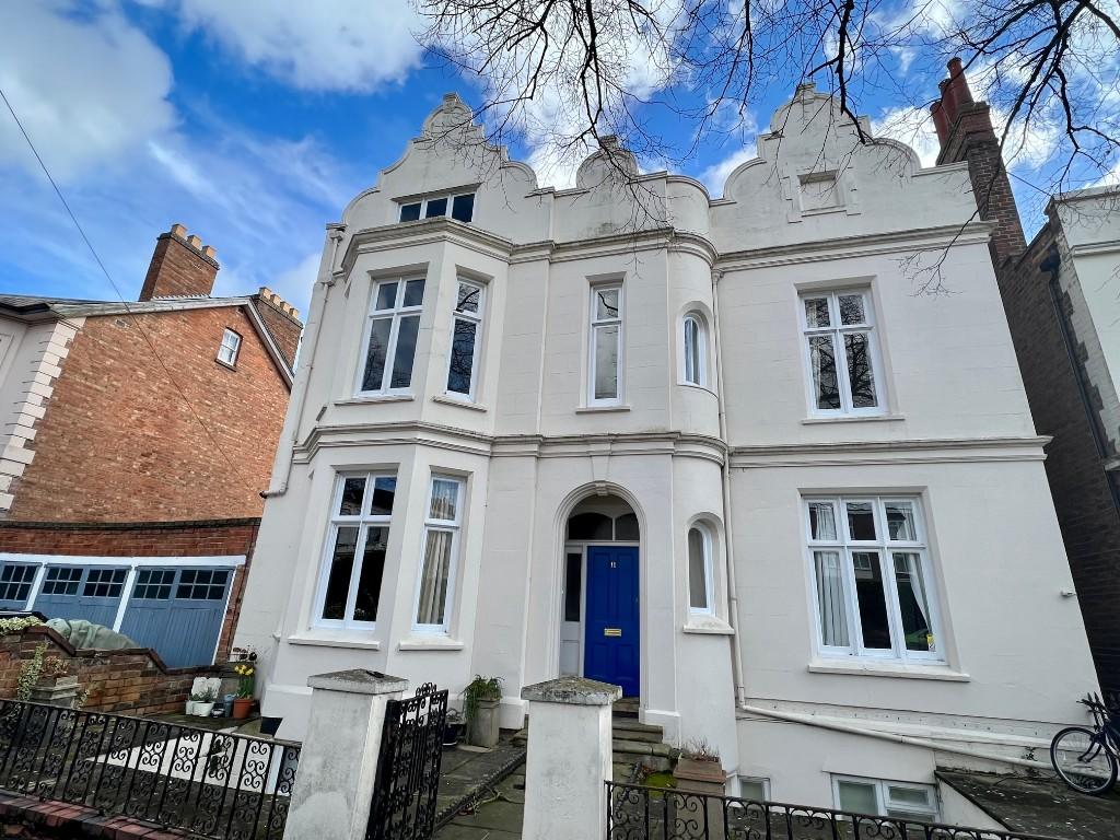Main image of property: Milverton Terrace, Leamington Spa, Warwickshire, CV32