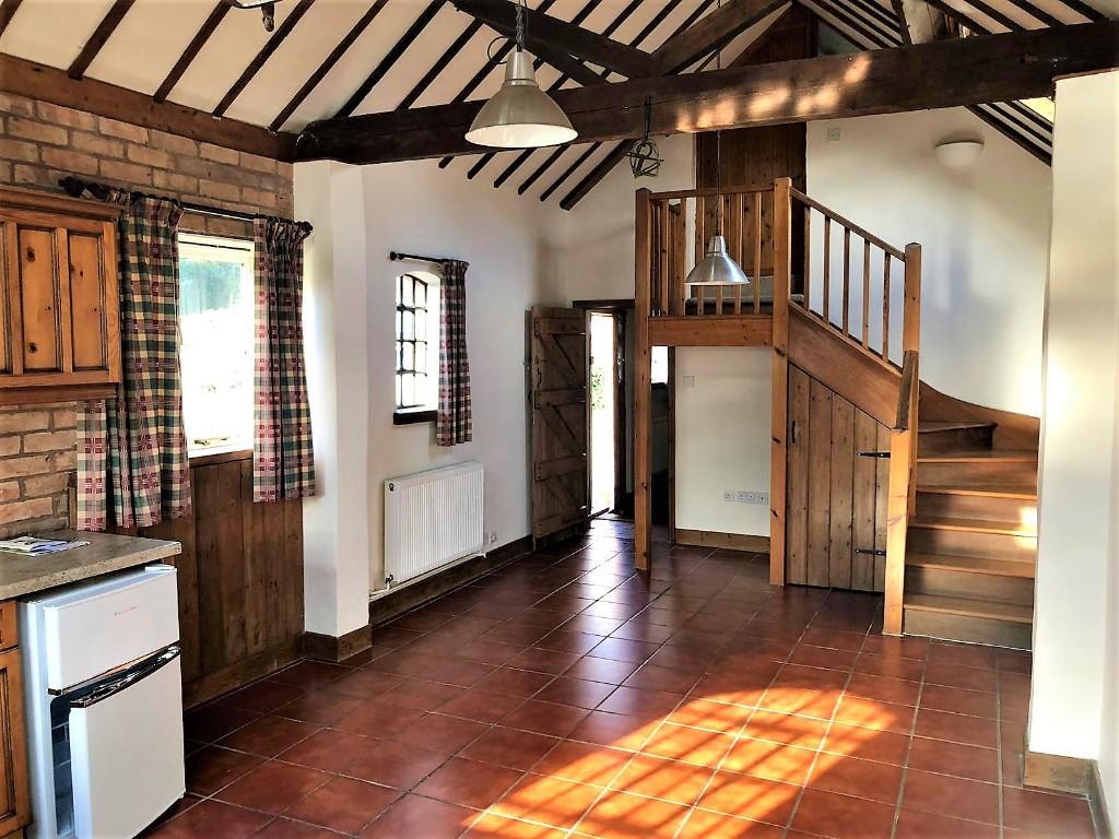 2 bedroom barn conversion for rent in High Itchington,, CV47