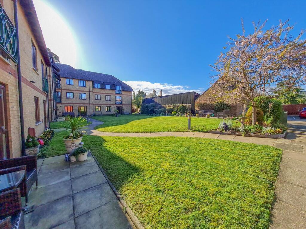 Main image of property: Shortmead Street, Biggleswade, SG18