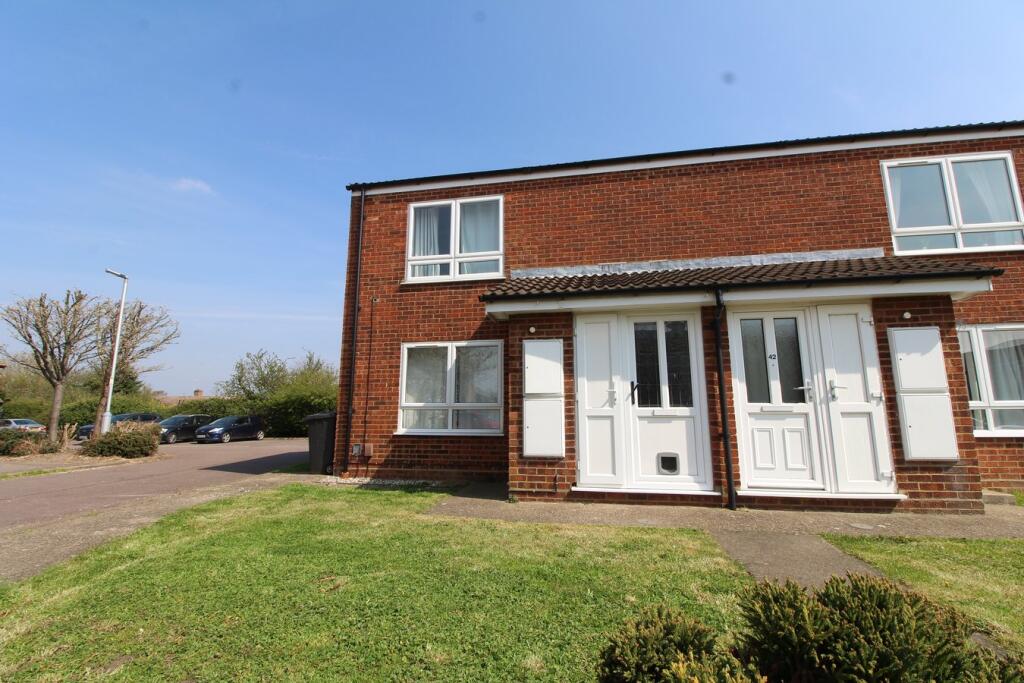 Main image of property: Pinemead, Shefford, SG17