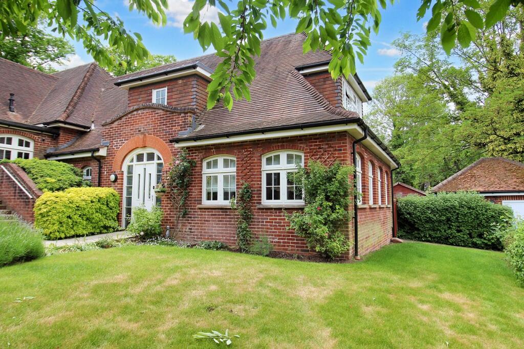 Main image of property: Old Westbury, Letchworth Garden City, SG6