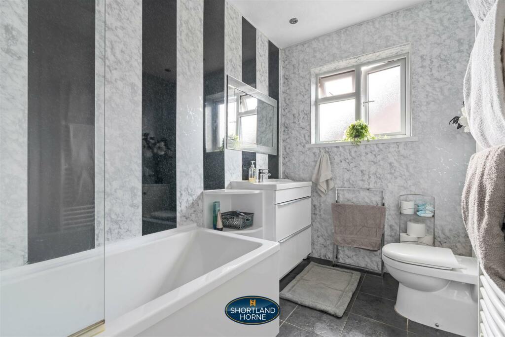 Additional property image - Knoll Drive, Styvechale, Coventry