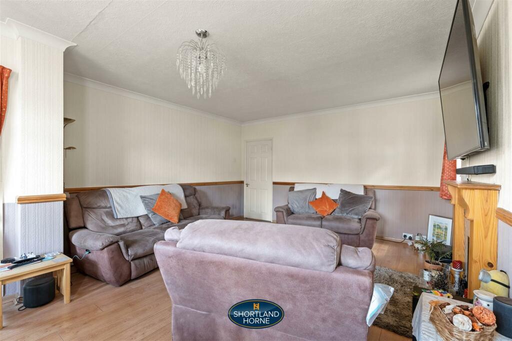 Additional property image - Knoll Drive, Styvechale, Coventry