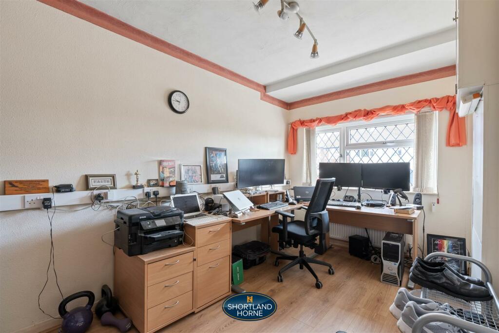 Additional property image - Knoll Drive, Styvechale, Coventry