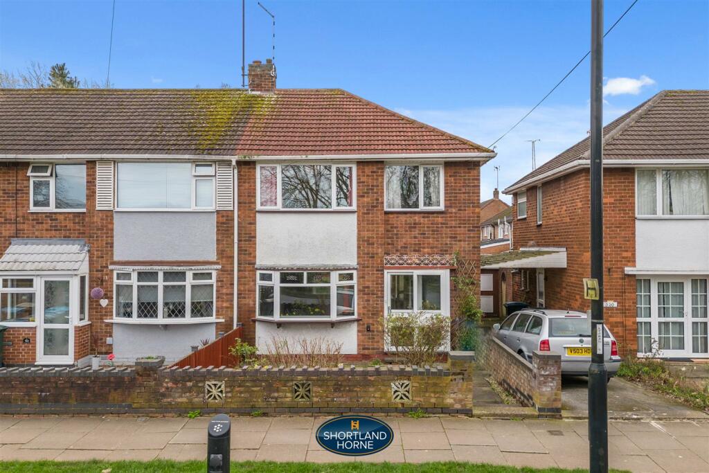 3 bedroom end of terrace house for sale in Beake Avenue, Whitmore Park