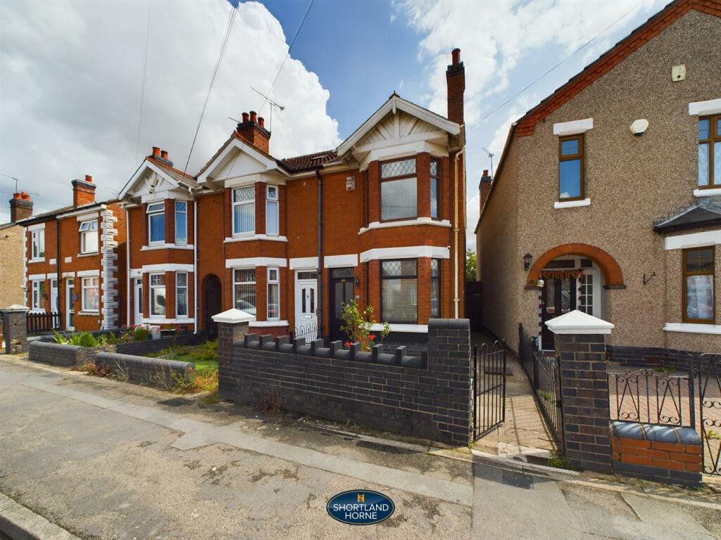 3 bedroom terraced house for rent in Wilsons Lane, Longford, Coventry, CV6