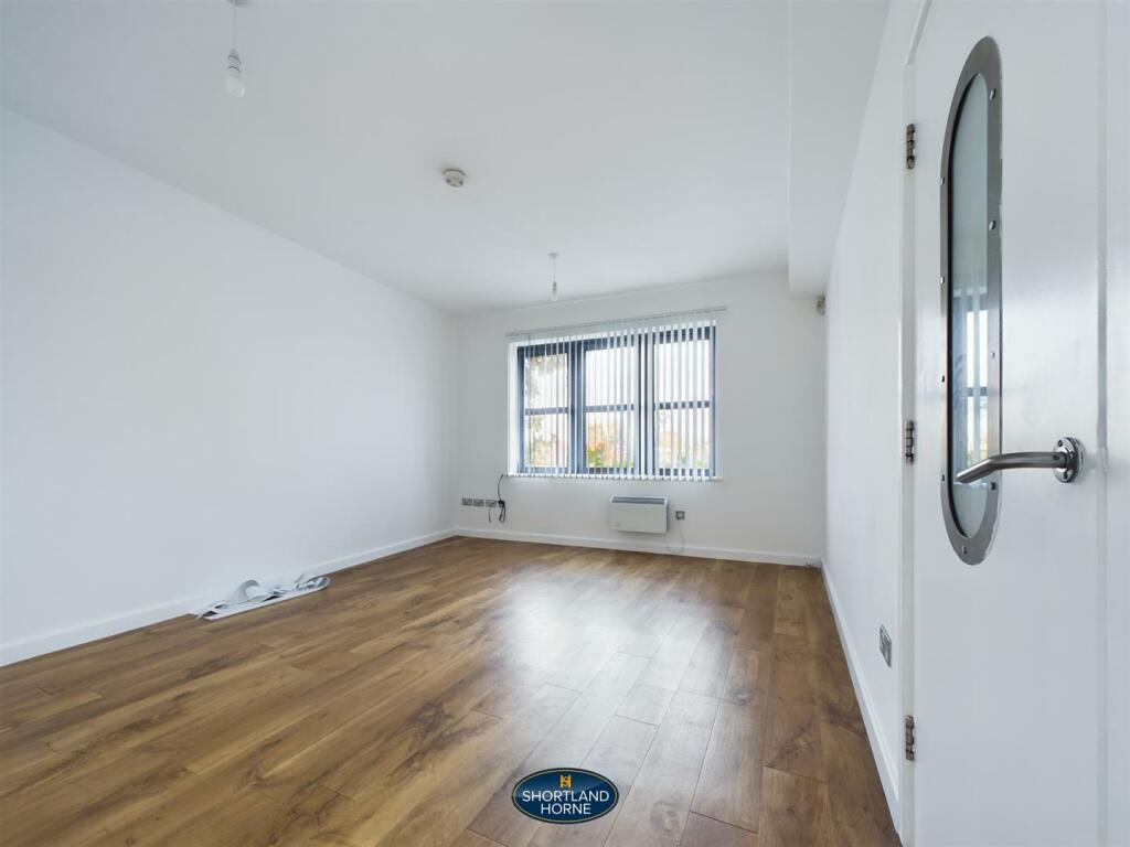 Additional property image - Bishopsgate Wharf, Radford, Coventry