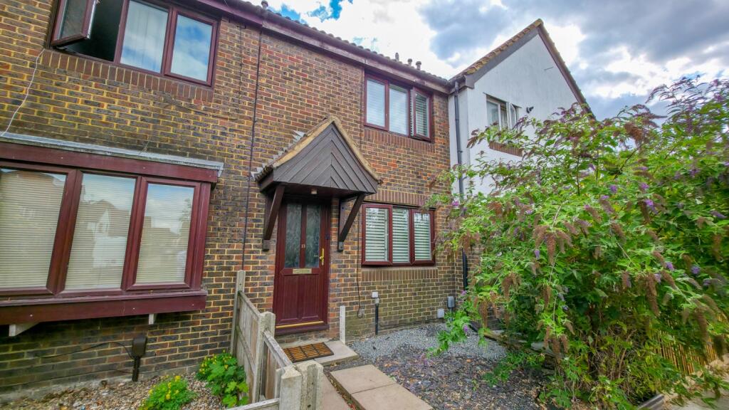 Main image of property: Avocet Mews, London, SE28