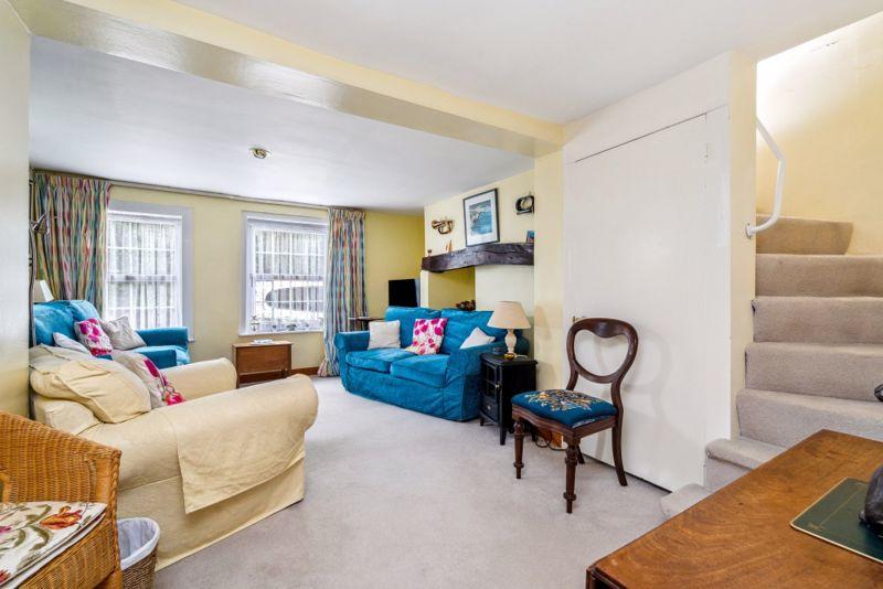 3 bedroom semidetached house for sale in Bois Moor Road, Chesham, HP5