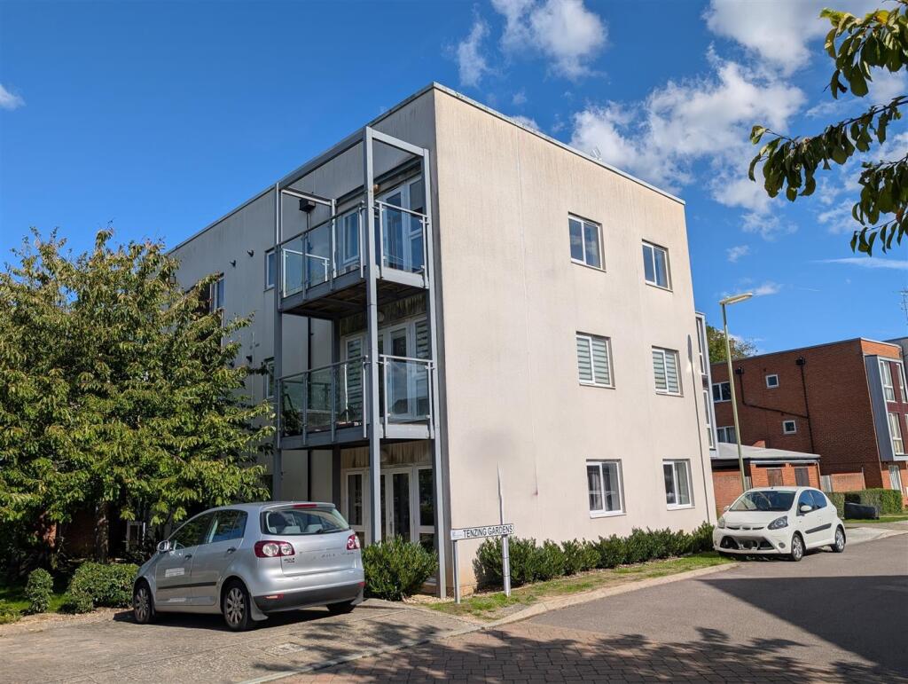 Main image of property: Tenzing Gardens, Basingstoke