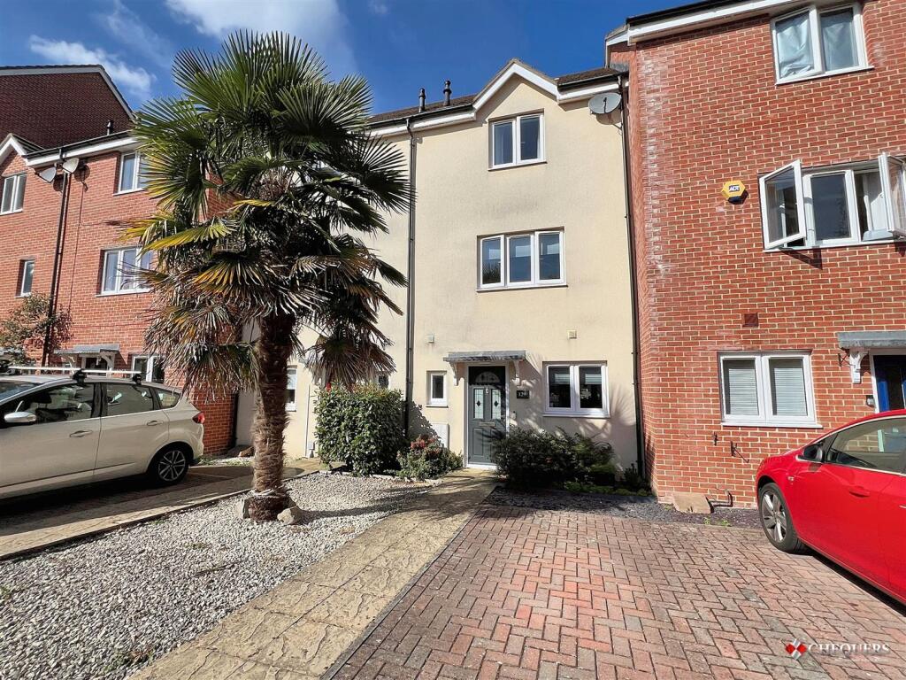 Main image of property: Skippetts Gardens, Basingstoke