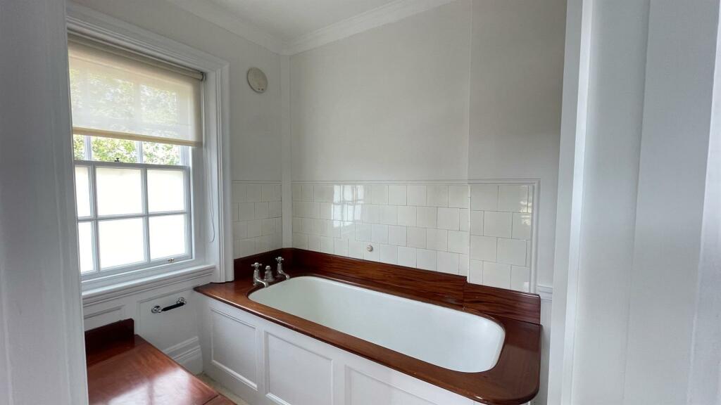 Additional property image - Queensberry House, Newmarket