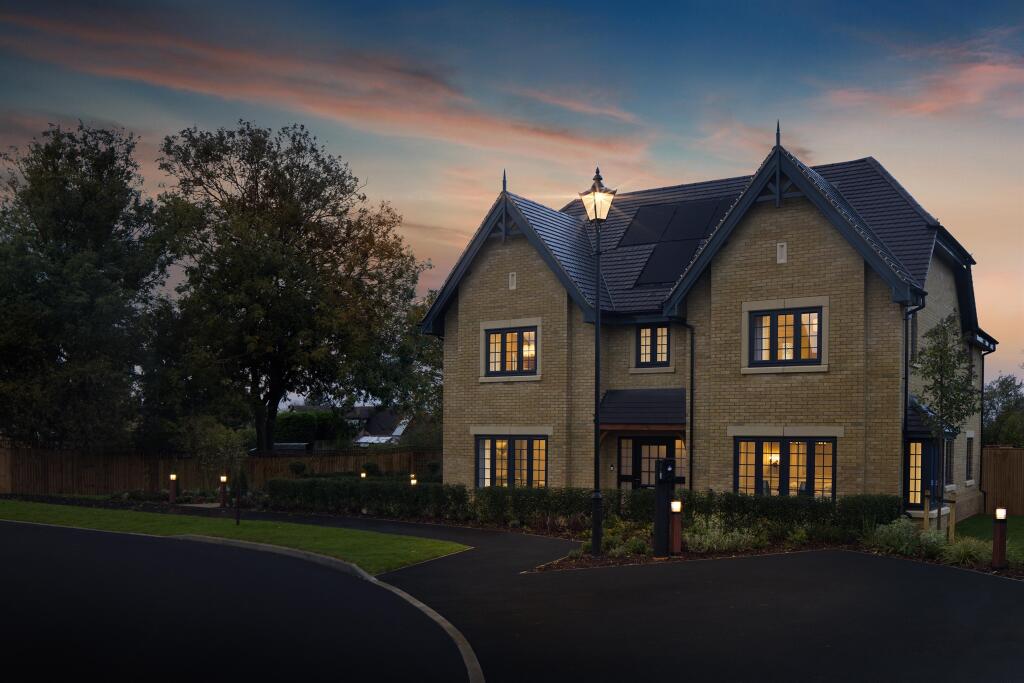 Main image of property: Risborough Road, Little Kimble, Aylesbury