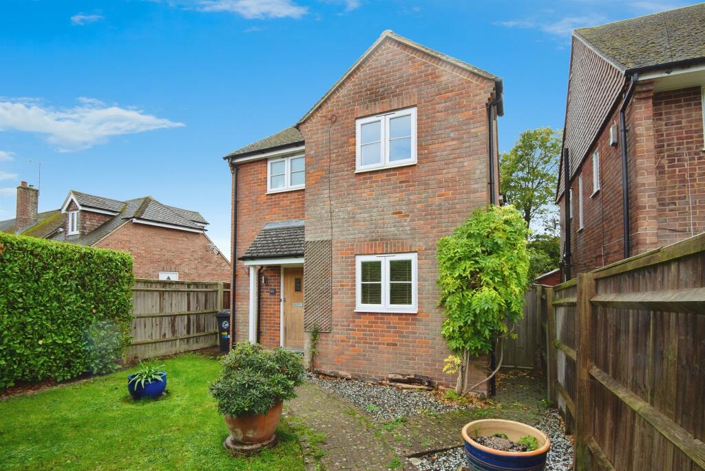 Main image of property: The Avenue, Princes Risborough