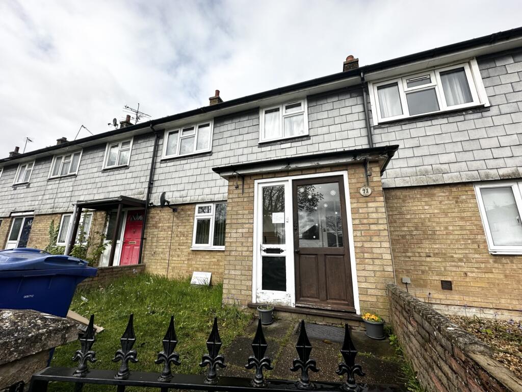 3 bedroom terraced house for sale in Trinity Avenue, Mildenhall, Bury