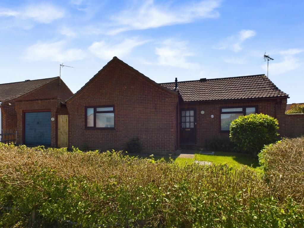 2 bedroom detached bungalow for sale in Collingwood Road, Downham