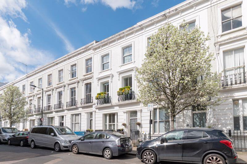 Main image of property: Amberley Road - Three Bed Duplex / Garden