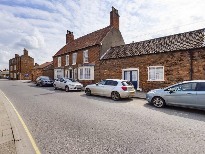 5 bedroom detached house for sale in 41 West Street, Horncastle, LN9