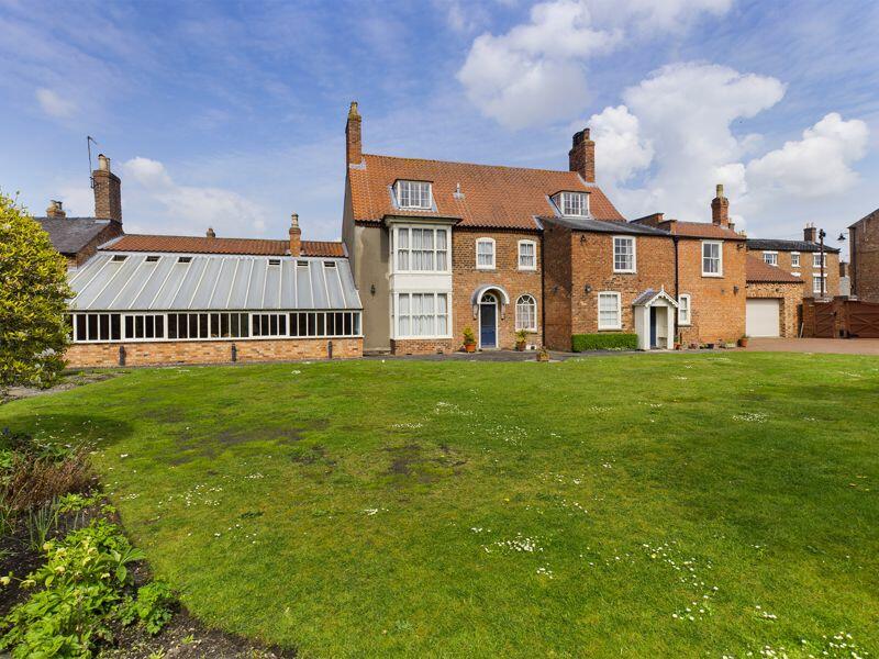 5 bedroom detached house for sale in 41 West Street, Horncastle, LN9