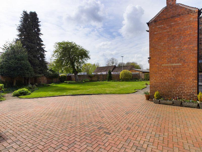 5 bedroom detached house for sale in 41 West Street, Horncastle, LN9