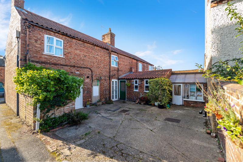 4 bedroom semidetached house for sale in 63 Foundry Street, Horncastle