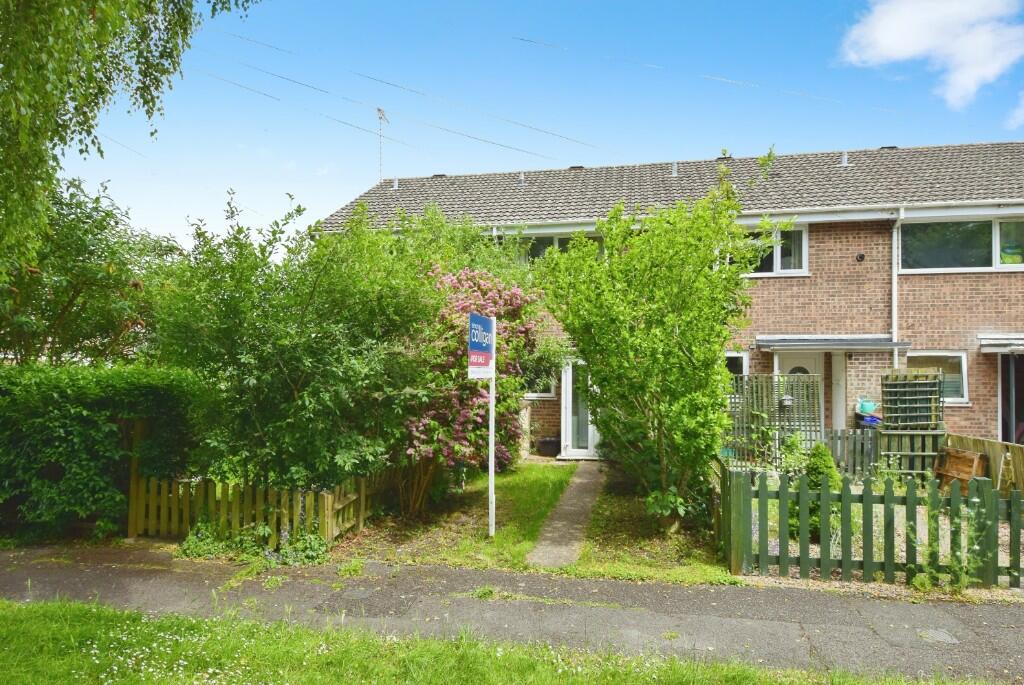 2 bedroom terraced house for sale in Avondown Road, Durrington SP4 8ET, SP4