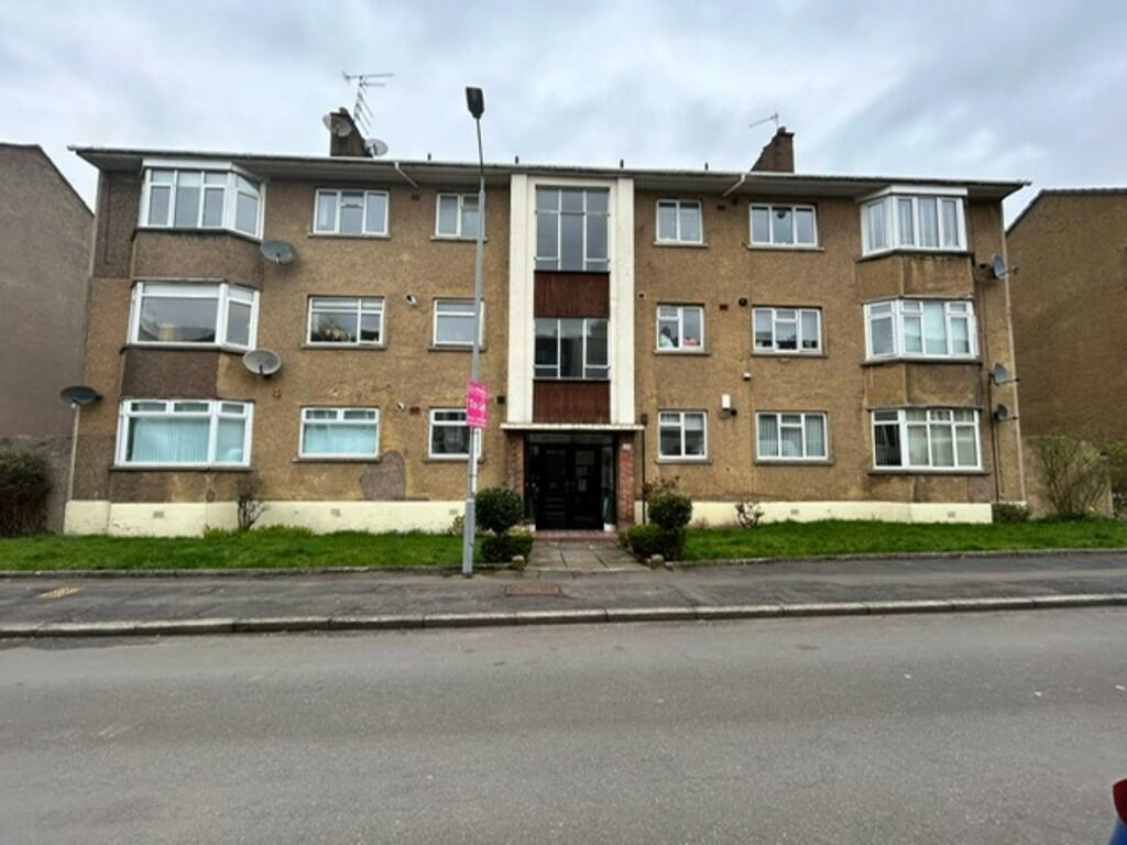 2 bedroom flat for rent in Weymouth Drive, Kelvindale, G12