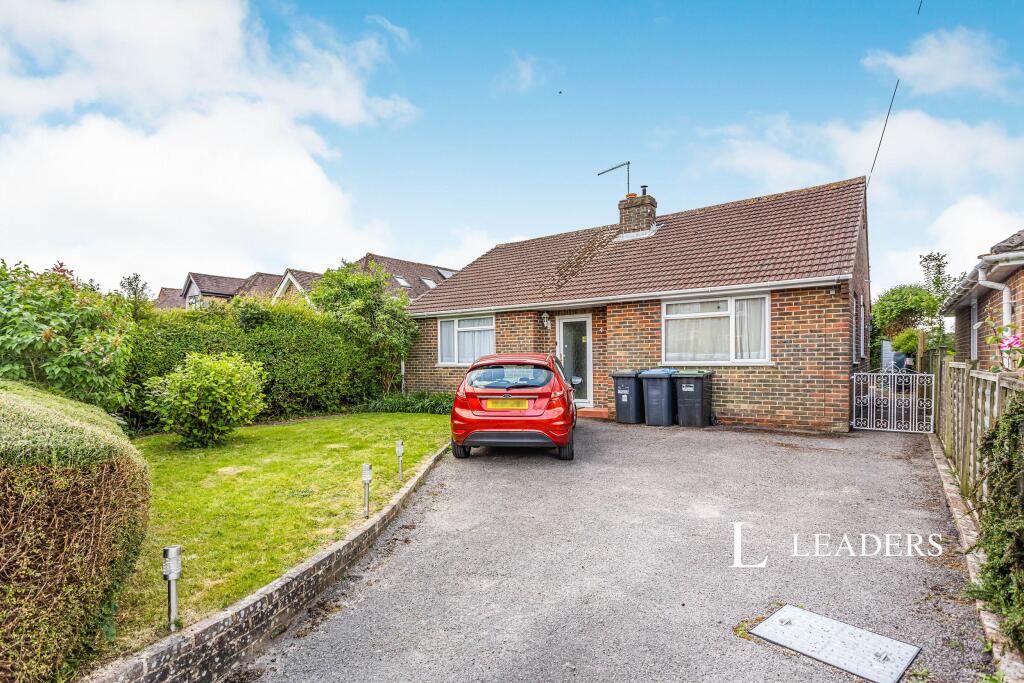 Main image of property: Hamsland, Horsted Keynes