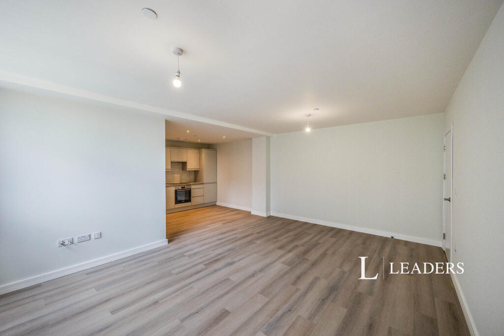 Main image of property: NEW Roebuck House, Cosham
