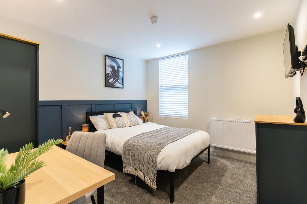 Main image of property: 291 Queens Road, PO2