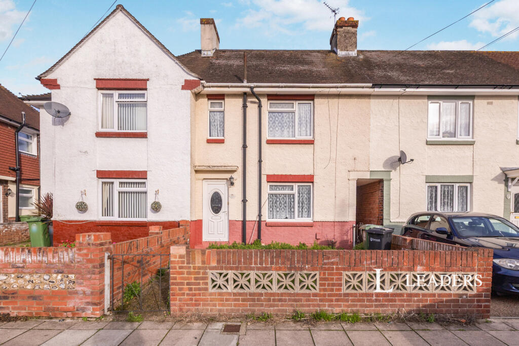 Main image of property: Totland Road, Portsmouth, Hampshire, PO6