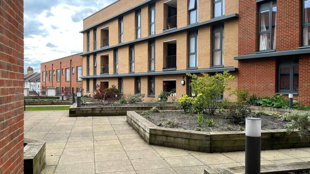 Main image of property: High Street, Sutton, SM1