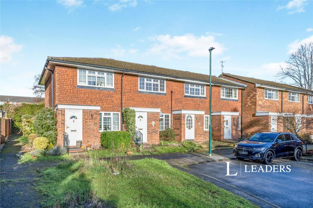 Main image of property: Tapestry Close, SM2