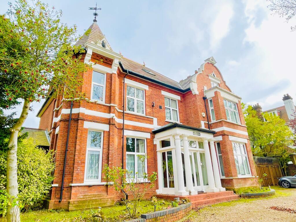 Main image of property: Russell Hill, CR8