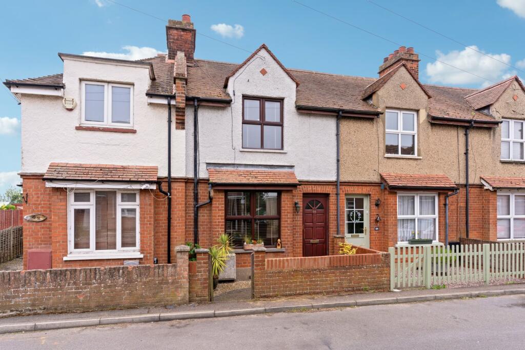 3 bedroom terraced house for sale in East Road, Langford, Biggleswade, SG18
