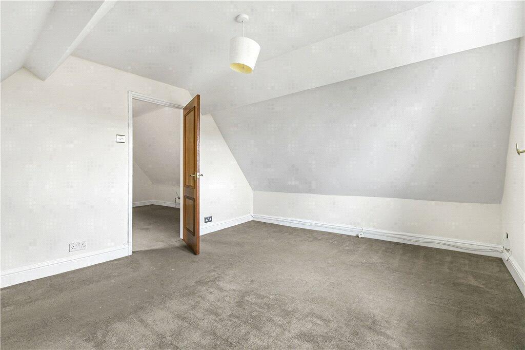 1 bedroom apartment for sale in Sanderstead Road, South Croydon, CR2