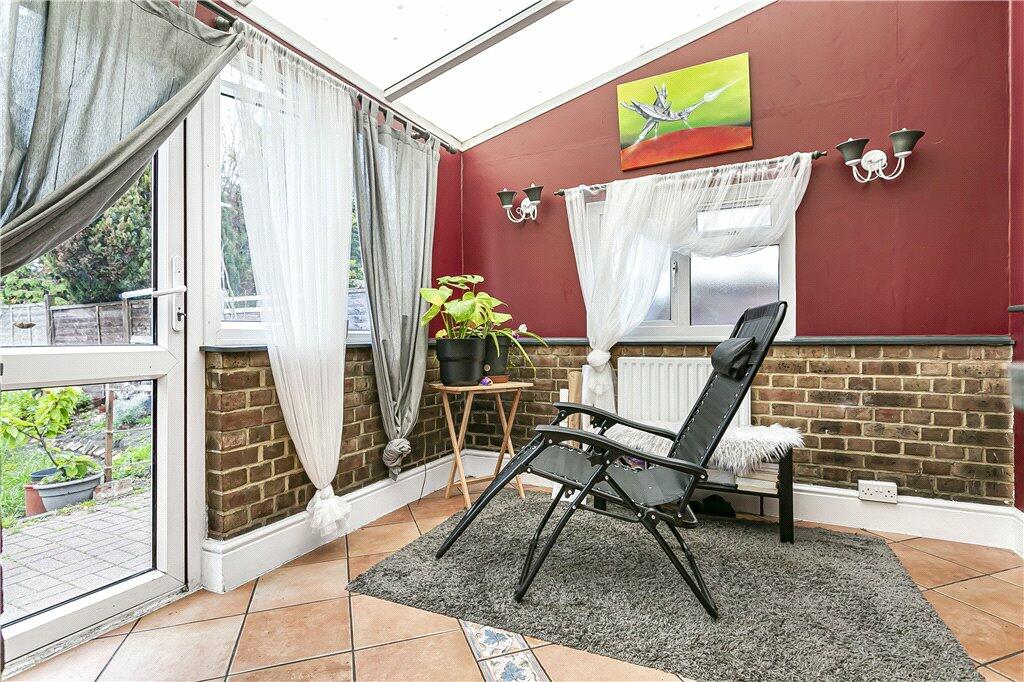 3 bedroom semidetached house for sale in Thomson Crescent, Croydon, CR0