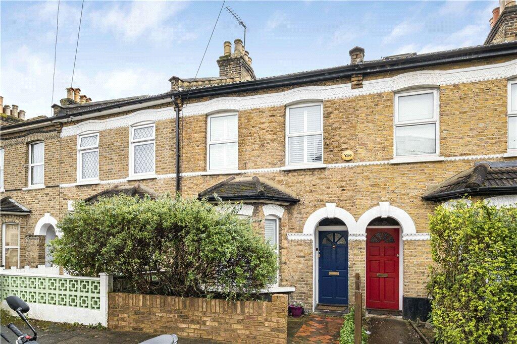 3 bedroom terraced house for sale in Oval Road, Croydon, CR0