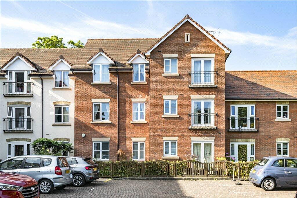 2 bedroom apartment for sale in Albany Place, Egham, Surrey, TW20